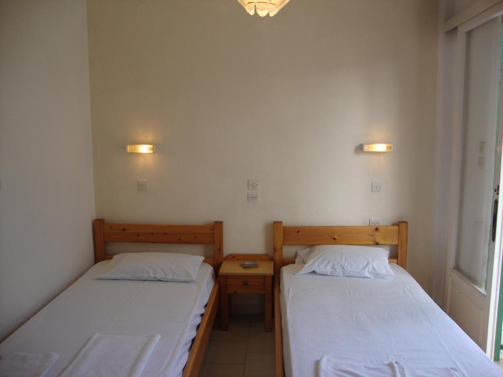 Alex Apartments โรดา ภายนอก รูปภาพ